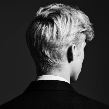 A photo of queer songs Troye Sivan.