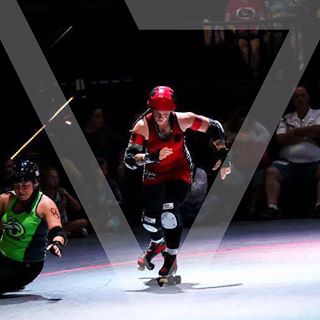 #TalkDerbyToMe is back with former @houstonrollerderby @psychwardsirens jammer Sarah Harford, aka @madcapncap! We caught up with Harford to talk being a queer woman in the sport, how ‘The Facts of Life’ jump started her derby career, and coming out of retirement for the 2019 season! Read the full interview at spectrumsouth.com.