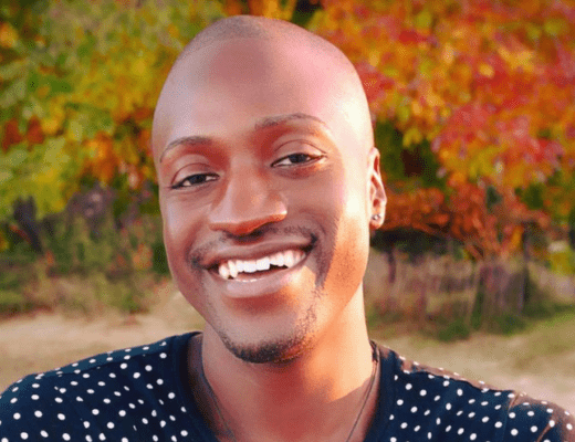 A photo of gay comedian Sampson.